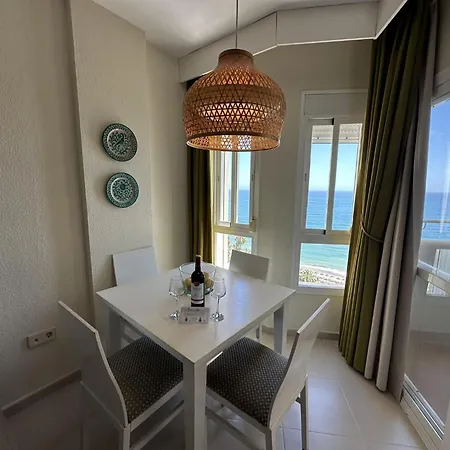 Frontal Al Mar Benalbeach Apartment *